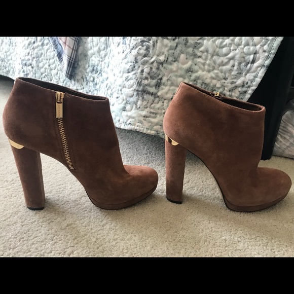 Michael Korus suede booties! Worn once! - Picture 4 of 5